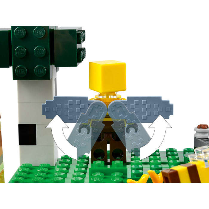 LEGO 21165 - Minecraft The Bee Farm