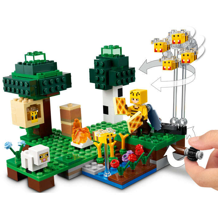 LEGO 21165 - Minecraft The Bee Farm