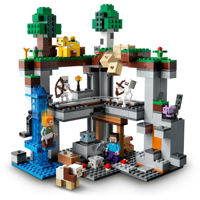 LEGO 21169  Minecraft The First Adventure