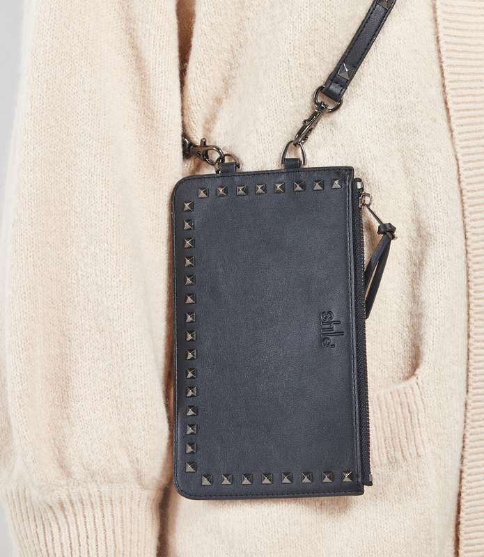 The Milla Pouch and Luna Strap
