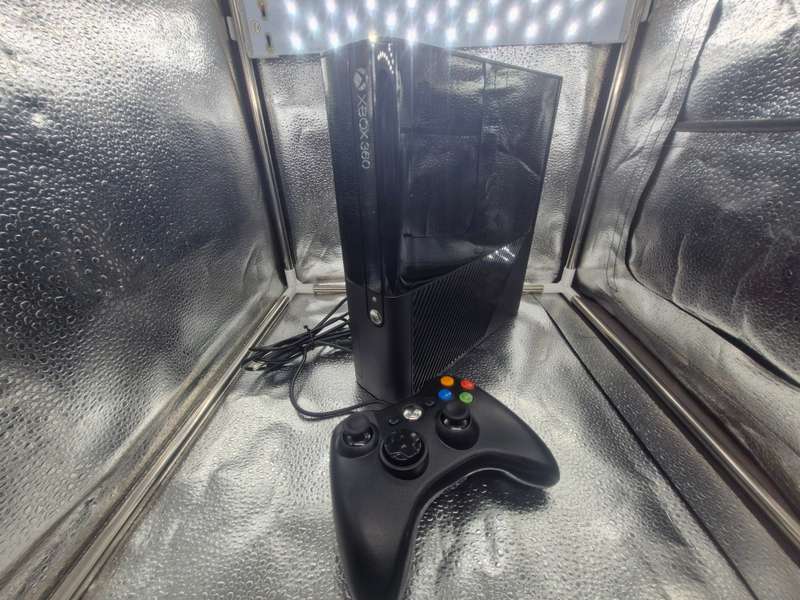 Xbox 360 E 4GB Console + Controller (NEW OEM Brown Packaged)