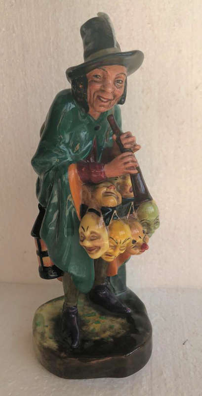 Royal Doulton - Figurine (The Mask Seller)