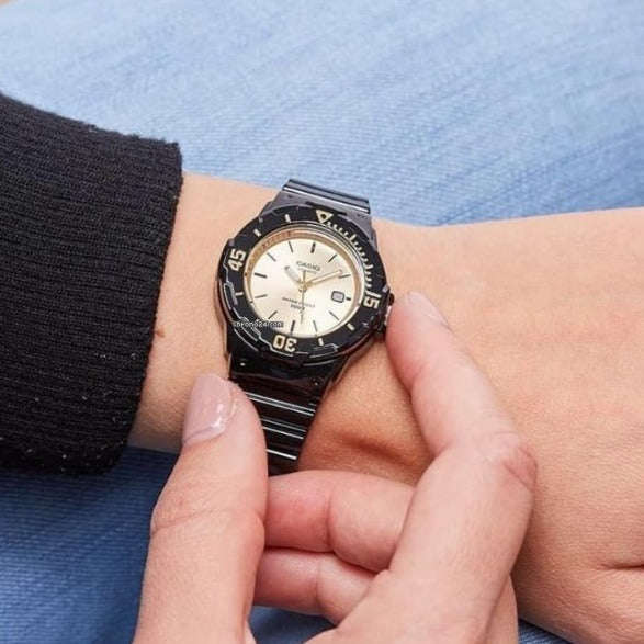 CASIO Black Resin Band Casual Kid's Analog Watch | LRW-200H-9EVDF