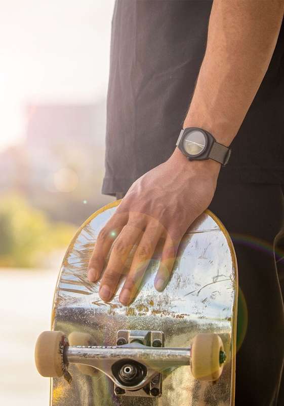 NIXON Light Wave Men's Watch