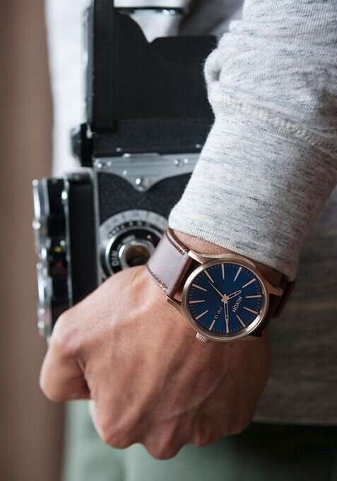 NIXON Sentry Leather Mens Watch