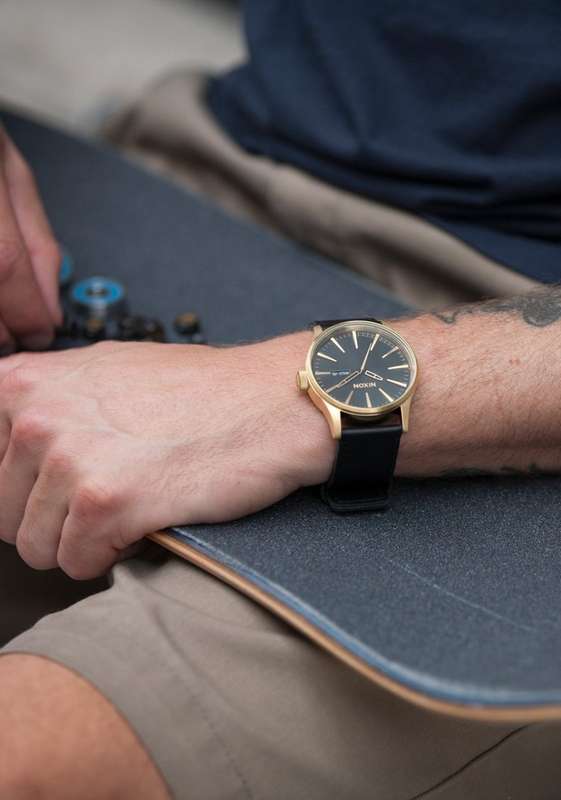 NIXON Sentry Leather Mens Watch