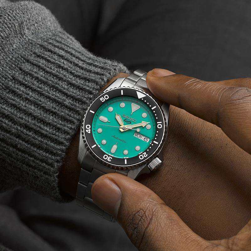 SEIKO 5 SPORTS SKX MIDI Teal Men's Watch | SRPK33K1
