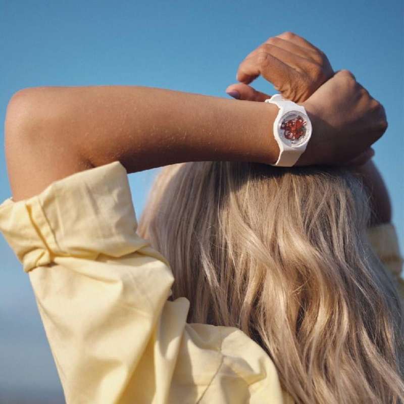 Swatch Time to Red Small Unisex Watch | SO31W104