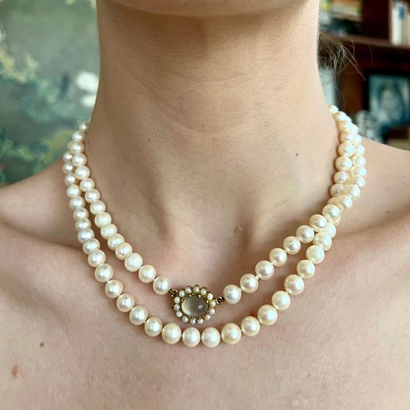 Vintage Pearl Necklace