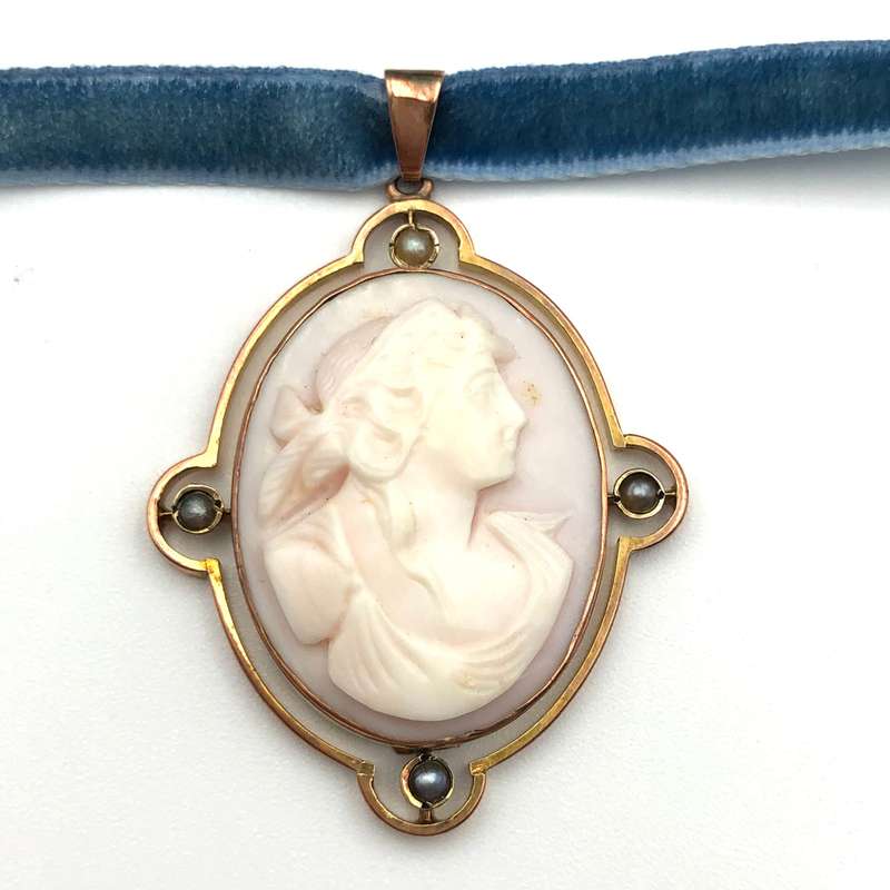 Antique Edwardian Rose Gold Cameo Pendant
