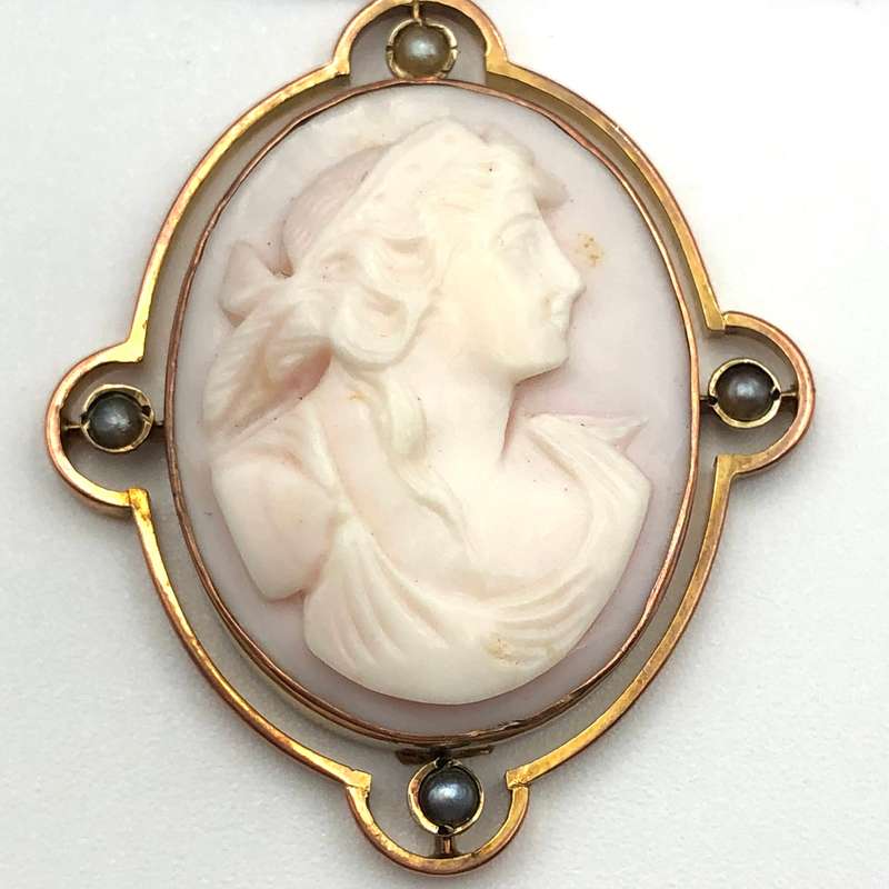 Antique Edwardian Rose Gold Cameo Pendant