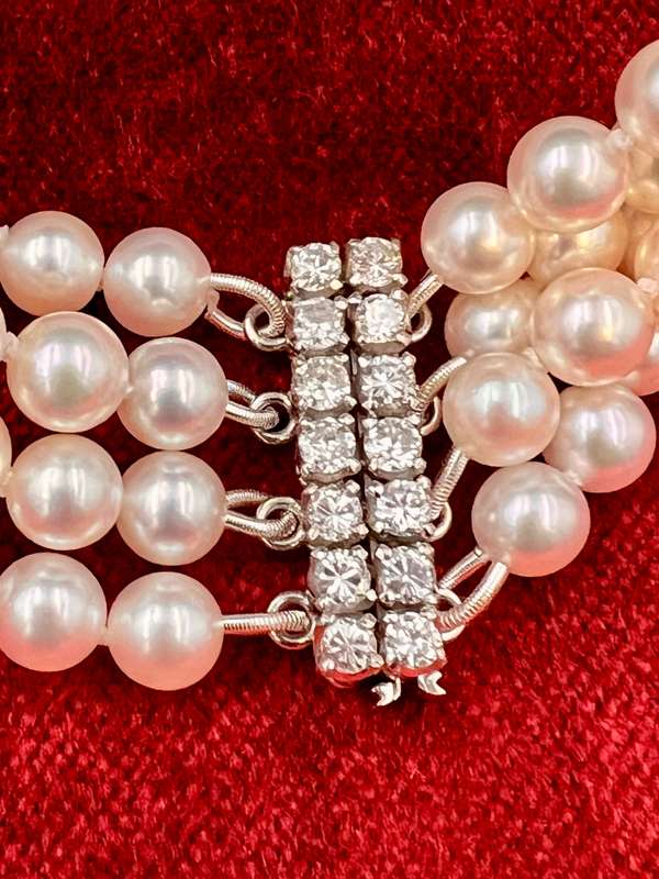 18ct Pearl and Diamond Bracelet