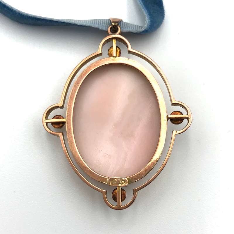 Antique Edwardian Rose Gold Cameo Pendant