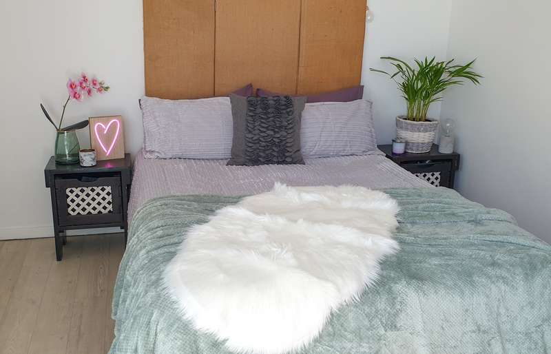 Plush Textured Fleece Throw - Sage Green