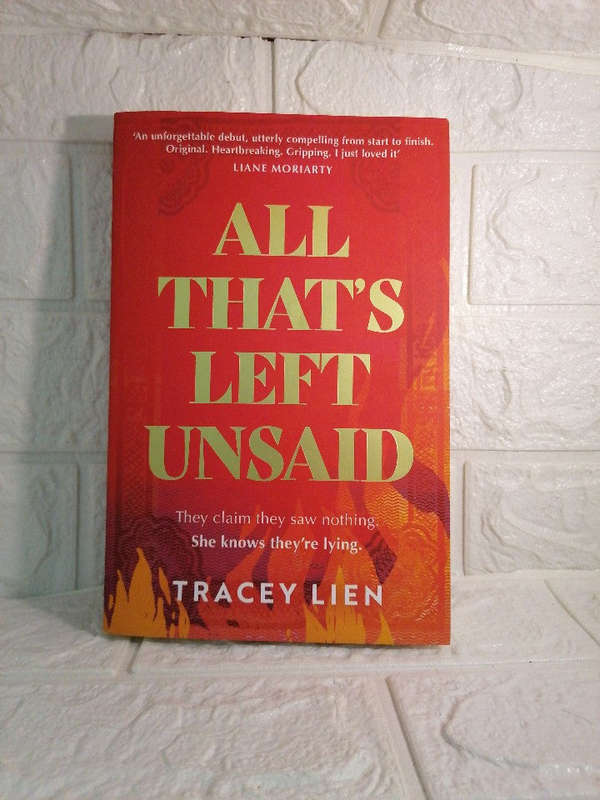 All That's Left Unsaid (Tracey Lien )