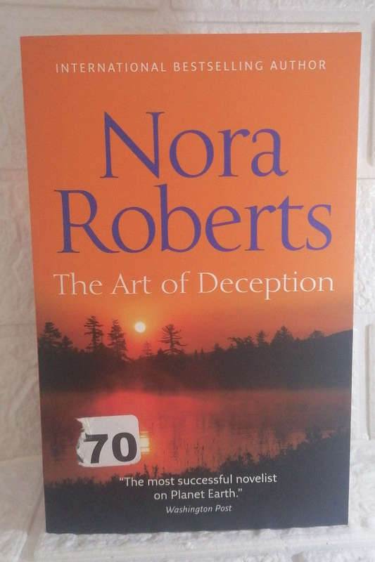 THE ART OF DECEPTION (Nora Roberts)