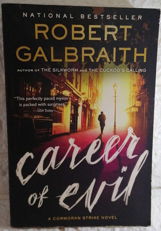 Career of Evil (Cormoran Strike, #3) (Robert Galbraith)
