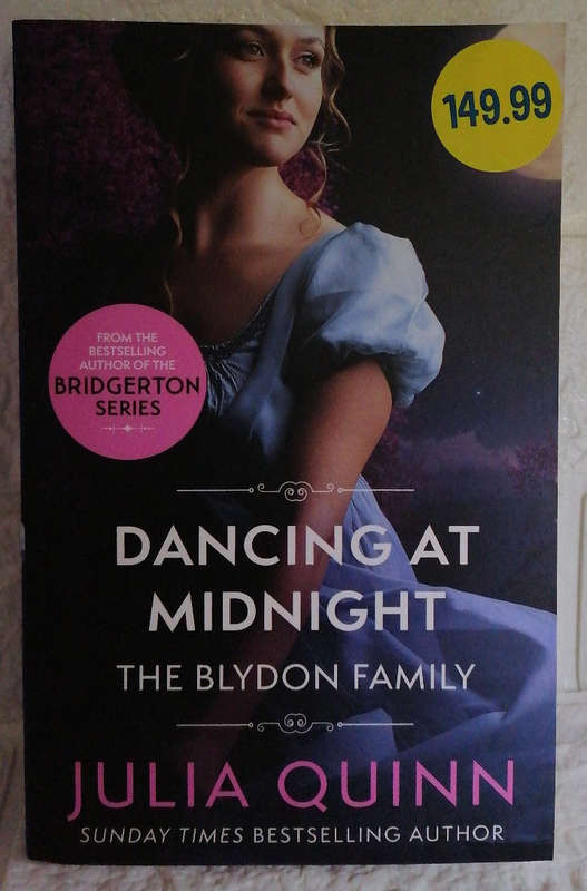 Dancing At Midnight (Blydon Family Saga) (Julia Quinn)