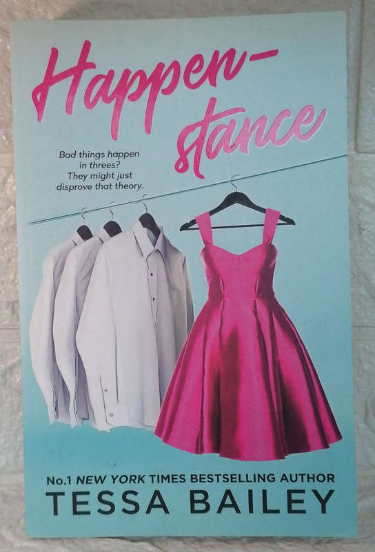 HAPPENSTANCE (Tessa Bailey)