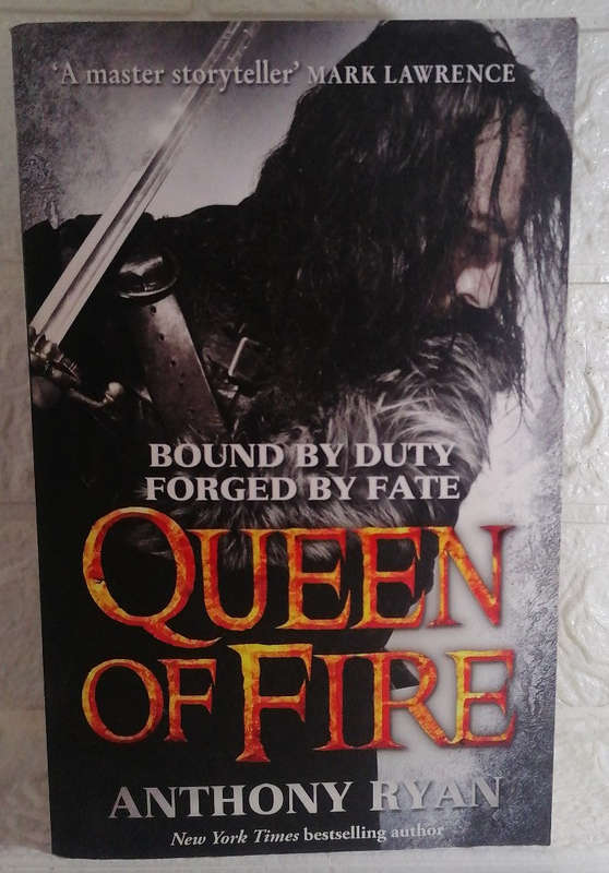 Queen of Fire (Raven's Shadow, #3) (Anthony Ryan)