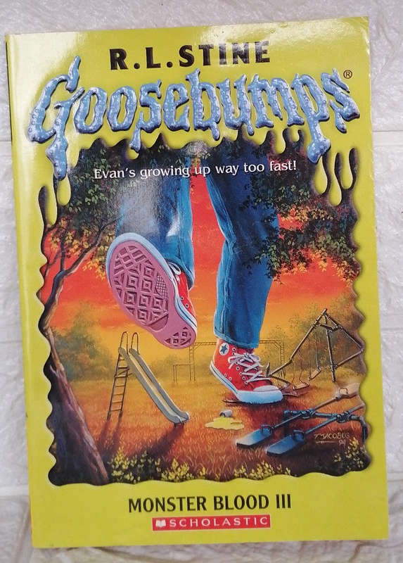 Monster Blood (Goosebumps, #3) (R.L. Stine)