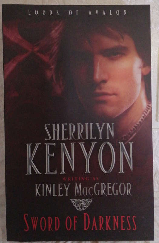 Sword of Darkness (Lords of Avalon, #1) (Sherrilyn Kenyon)