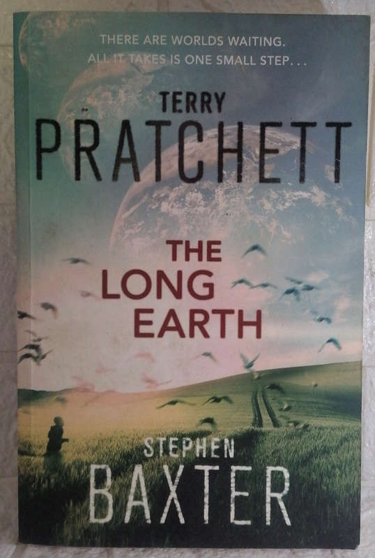 The Long Earth (The Long Earth, #1) (Stephen Pratchett)