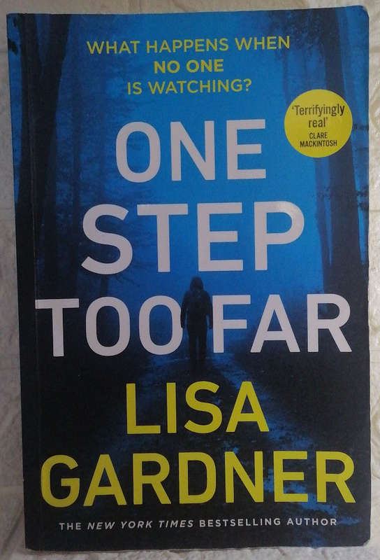 One Step Too Far (Frankie Elkin #2) (Lisa Gardner)