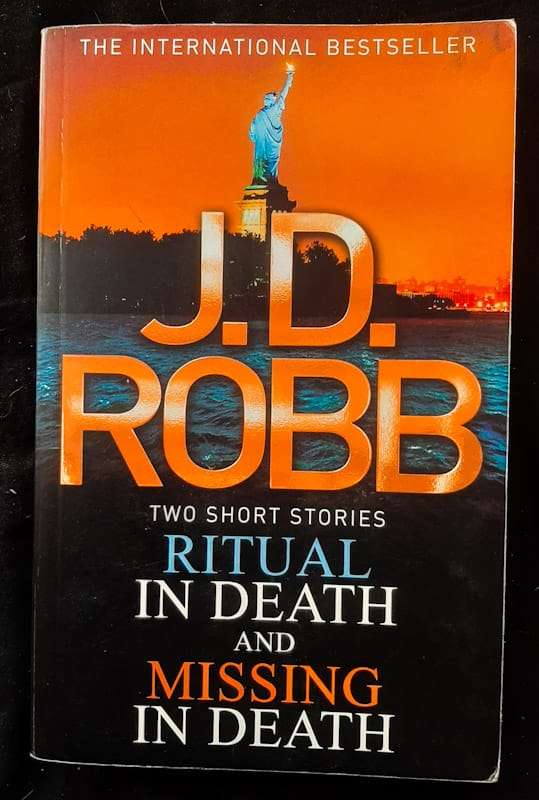 Ritual In Death / Missing In Death (In Death #27.5 & #29.5) (J.D. Robb)