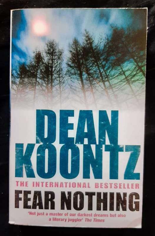 Fear Nothing (Moonlight Bay #1) (Dean Koontz)