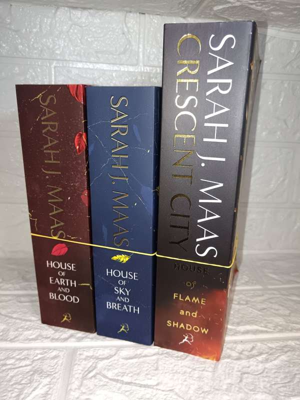 Crescent City Trilogy (Sarah J. Maas)