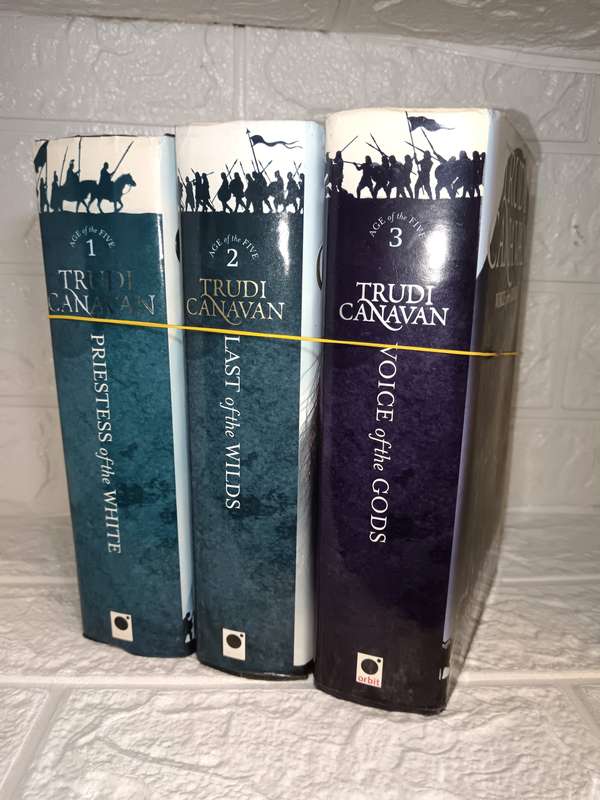 Age of the Five Trilogy (Books 13) (Trudi Canavan)