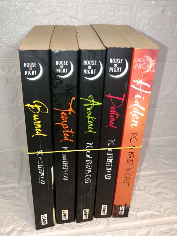 House of Night Series (Books 6-10) (P.C. & Kristin Cast)