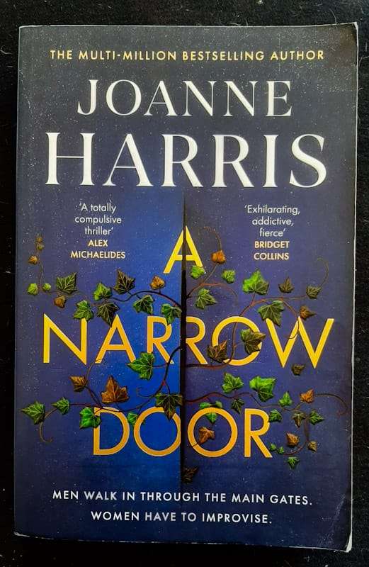 A Narrow Door (Malbry #4) (Joanne Harris)
