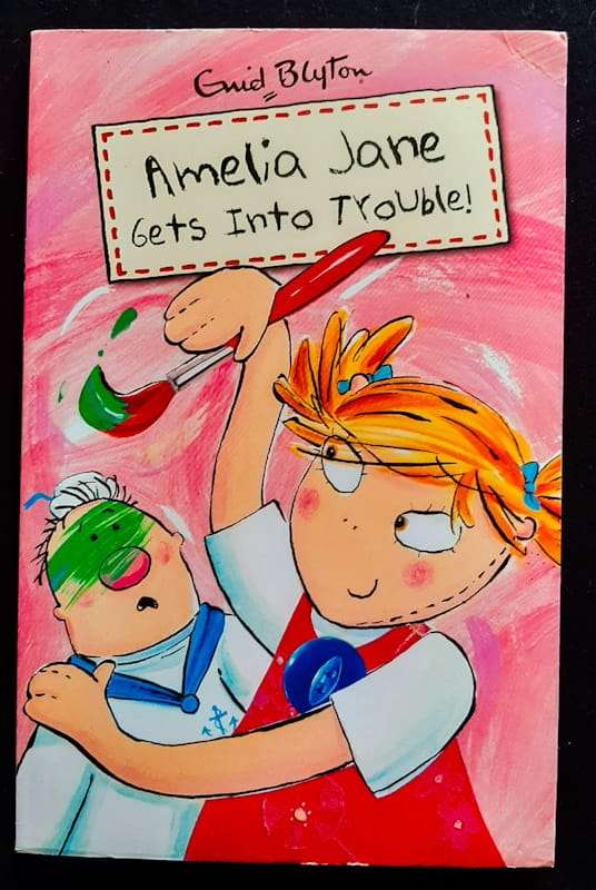 Amelia Jane Gets into Trouble! (Amelia Jane #1.03) (Enid Blyton)
