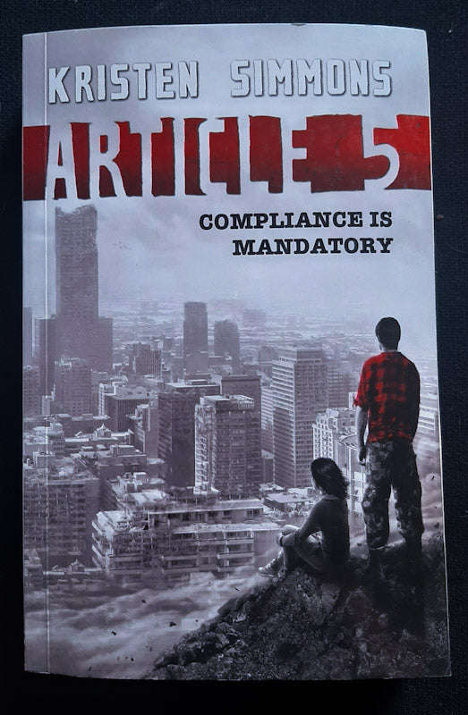 Article 5 (Article 5 #1) (Kristen Simmons)