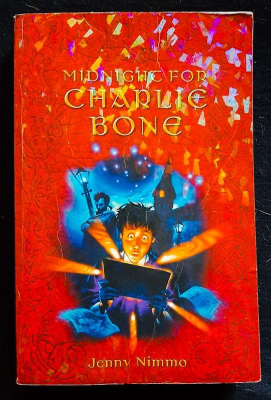 Midnight For Charlie Bone (The Children Of The Red King #1) (Jenny Nimmo)