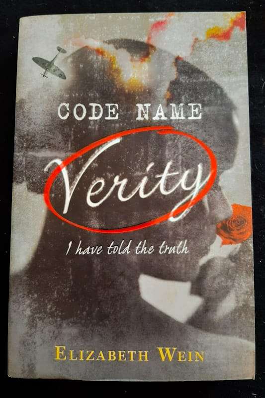 Code Name Verity (Code Name Verity #1) (Elizabeth Wein)