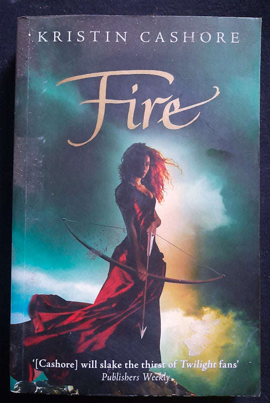 Fire (Graceling Realm #2) (Kristin Cashore)