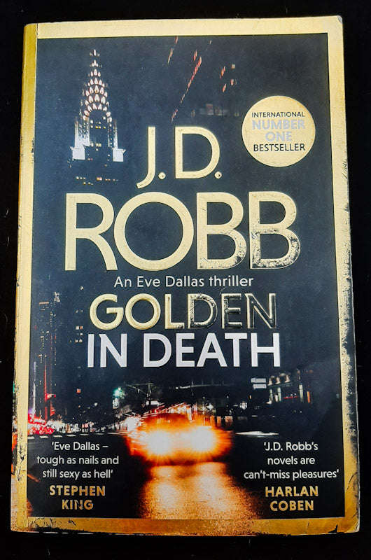 Golden In Death (In Death #50) (J.D. Robb)