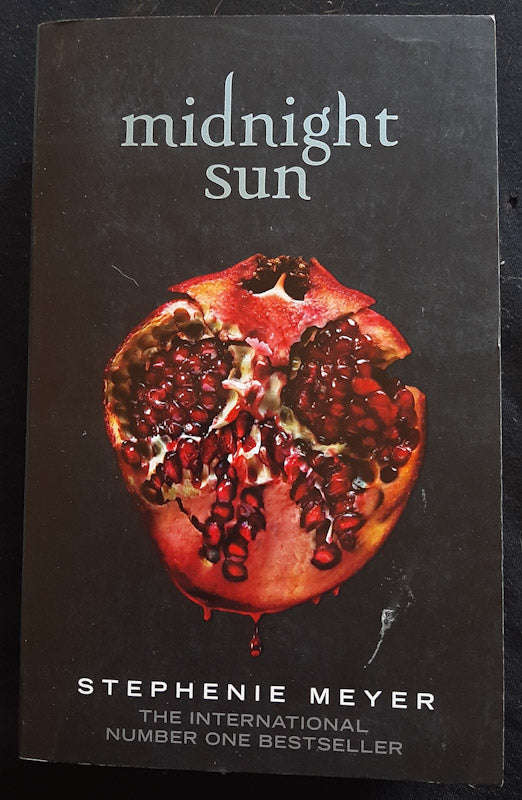 Midnight Sun (The Twilight Saga #5) (Stephenie Meyer)