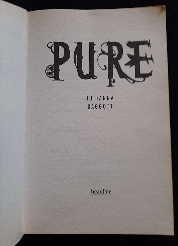 Pure (Pure #1) ()