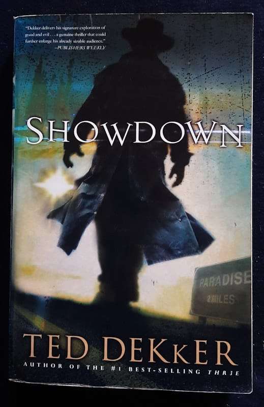 Showdown (Paradise #1) (Ted Dekker)