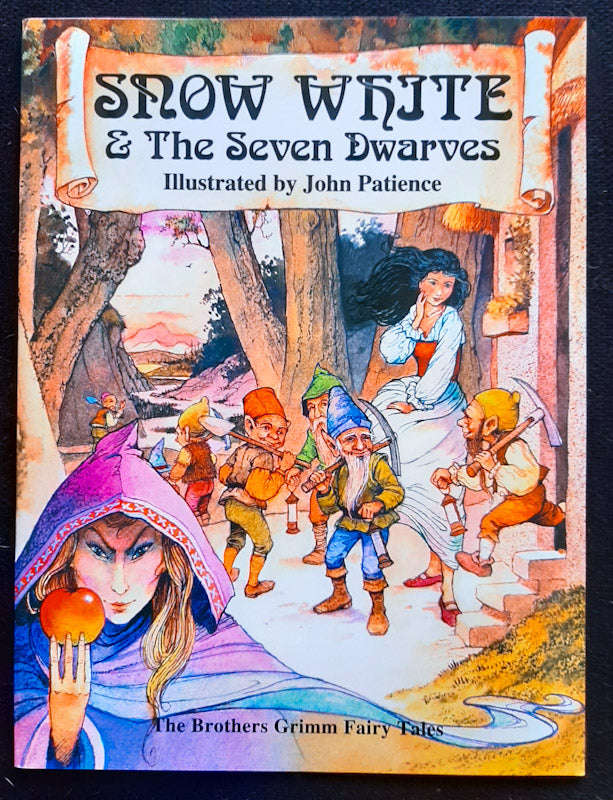 Snow White And The Seven Dwarves (Medium Paperback)