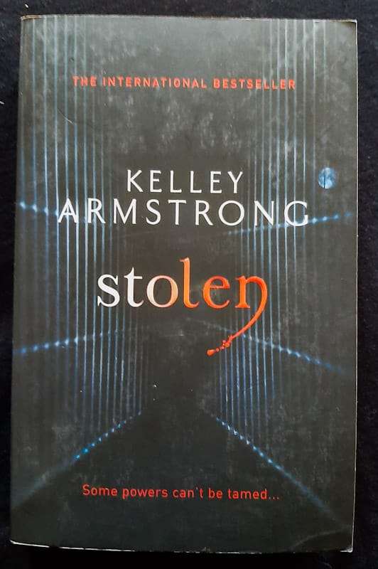 Stolen (Otherworld #2) (Kelley Armstrong)