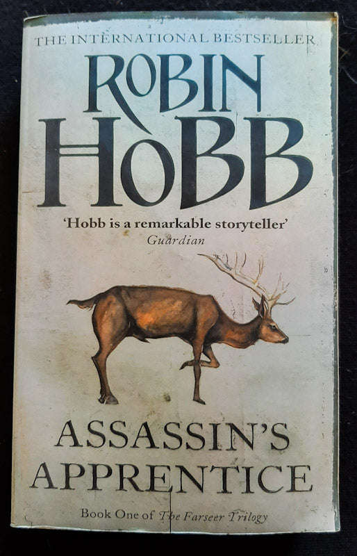 Assassin'S Apprentice (The Farseer Trilogy #1) (Robin Hobb)