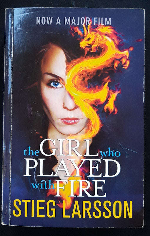 The Girl Who Played With Fire (Millennium #2) (Stieg Larsson)