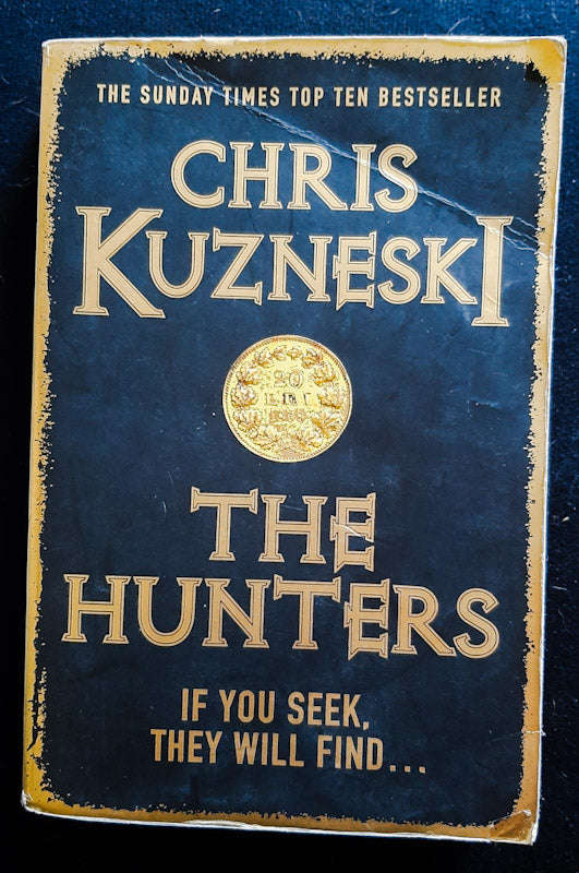 The Hunters (The Hunters #1) (Chris Kuzneski)
