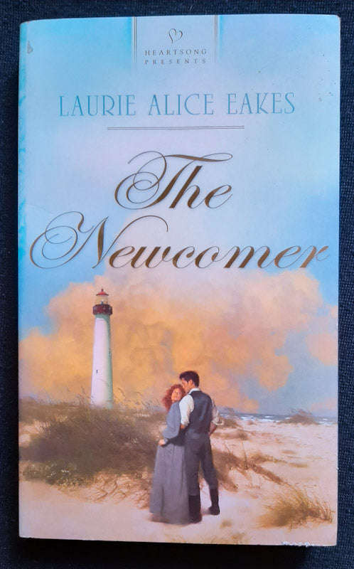 The Newcomer (The Glass Goldfinch #3) (Laurie Alice Eakes)
