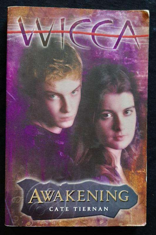 Awakening (Cate Tiernan)